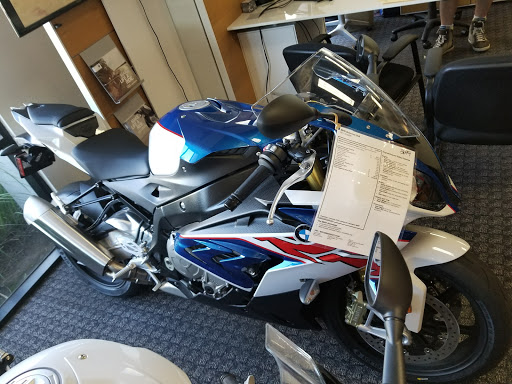 BMW Motorcycle Dealer «BMW Motorcycles of Escondido», reviews and photos, 499 N Hale Ave, Escondido, CA 92029, USA