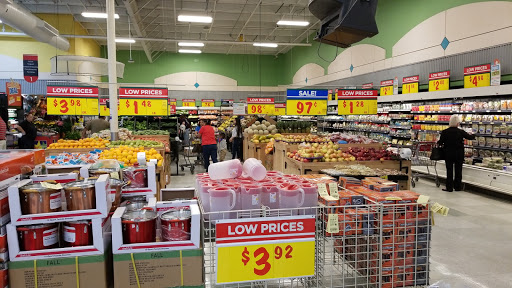 Grocery Store «H-E-B Grocery», reviews and photos, 209 N Texas Ave, Mercedes, TX 78570, USA