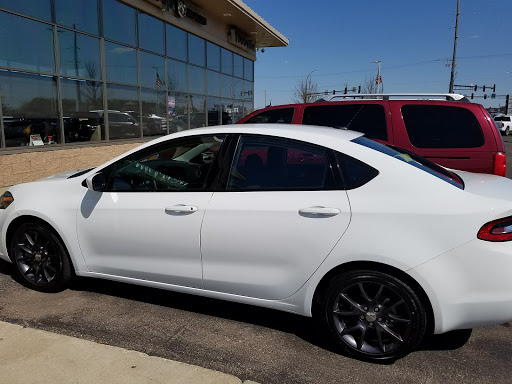 Car Dealer «Waconia Dodge Chrysler Jeep», reviews and photos, 905 Strong Dr, Waconia, MN 55387, USA