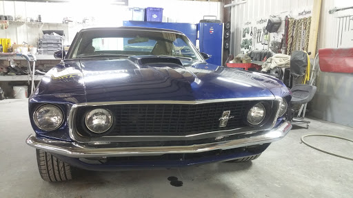 Auto Body Shop «Bentonville Auto Body & Detail», reviews and photos, 506 SW 14th St, Bentonville, AR 72712, USA