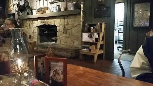American Restaurant «Cracker Barrel Old Country Store», reviews and photos, 211 N Sandy Creek Dr, Seymour, IN 47274, USA