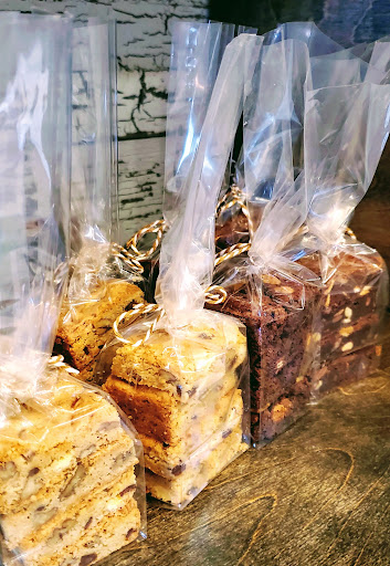 Shopping Mall «Marsh Manor Shopping Center», reviews and photos, 3700 Florence St, Redwood City, CA 94063, USA