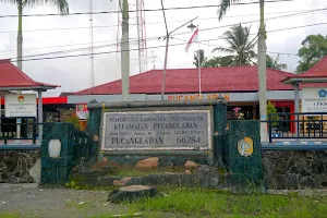 Kantor Kecamatan Pucanglaban image