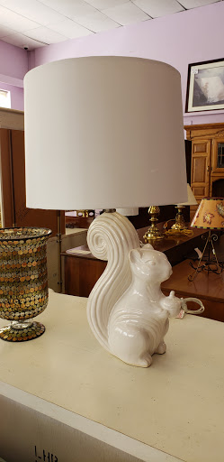 Thrift Store «WINGS Resale Store», reviews and photos, 300 W Golf Rd, Schaumburg, IL 60195, USA