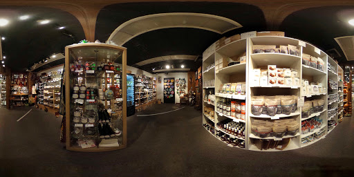 Gourmet Grocery Store «NW Food & Gifts», reviews and photos, 445 NE 3rd St, McMinnville, OR 97128, USA