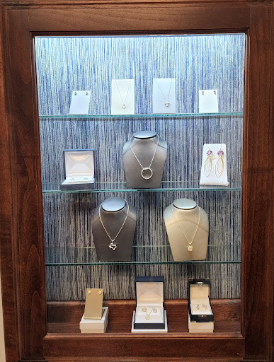 Jewelry Designer «Villarreal Fine Jewelers - Designers of Exquisite Jewelry», reviews and photos, 7600 Burnet Rd #520, Austin, TX 78757, USA