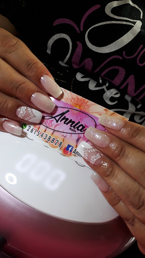 Annia nails