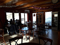 Atmosphère du Restaurant Les Lauzes à Valmeinier - n°3