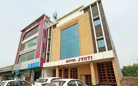 OYO Hotel Jyoti image