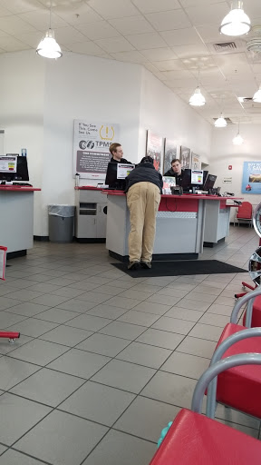 Tire Shop «Discount Tire Store - Eugene, OR», reviews and photos, 4026 W 11th Ave, Eugene, OR 97402, USA