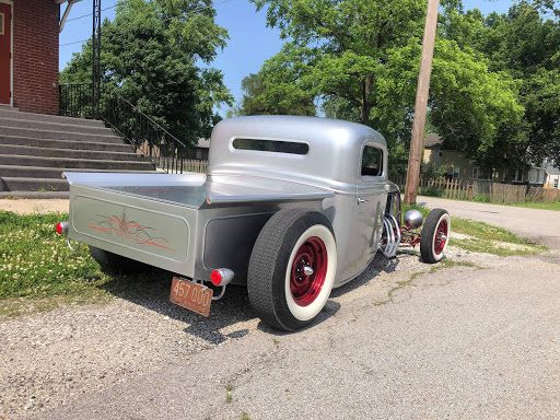 Used Car Dealer «North Shore Classics (Classic Car Dealership)», reviews and photos, 149 N Seymour Ave, Mundelein, IL 60060, USA