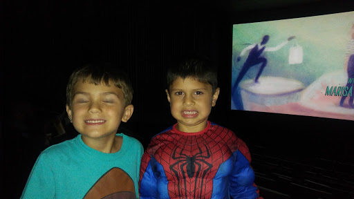 Movie Theater «Regal Cinemas Cobblestone Square 20», reviews and photos, 5500 Cobblestone Rd, Elyria, OH 44035, USA