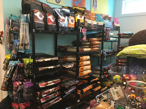 Pet Supply Store «Island Animal», reviews and photos, 35 Narragansett Ave, Jamestown, RI 02835, USA