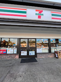 7-Eleven - Photo 7 - Car repair in St. Louis, MO, St. Louis