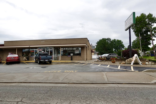 Italian Grocery Store «DeVitis Fine Italian Foods», reviews and photos, 560 E Tallmadge Ave, Akron, OH 44310, USA