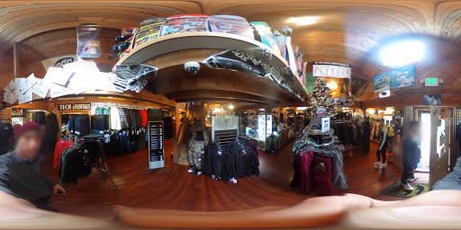 Snowboard Shop «Stevens Pass Snowboard Shop», reviews and photos, 617 Croft Ave, Gold Bar, WA 98251, USA