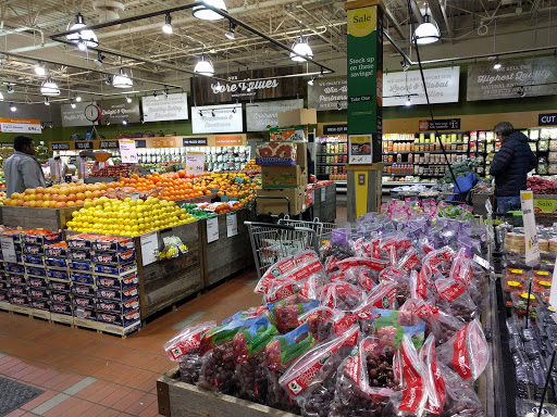 Grocery Store «Whole Foods Market», reviews and photos, 7511 Leesburg Pike, Falls Church, VA 22043, USA