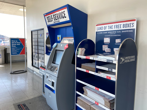 Post Office «United States Postal Service», reviews and photos, 7101 Turfway Rd, Florence, KY 41042, USA
