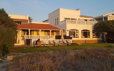 Beach Villa Guest House image