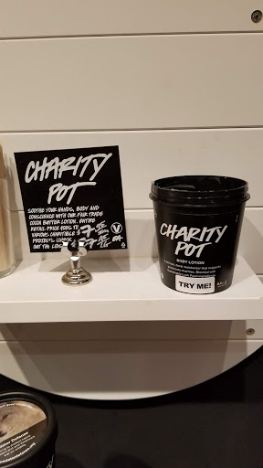 Cosmetics Store «Lush», reviews and photos, 313 Smith Haven Mall, Lake Grove, NY 11755, USA