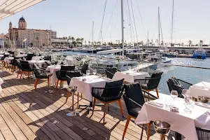 Le Baïa Saint-Raphaël: Restaurant - Bar - Club image