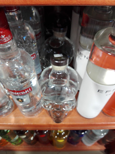 Liquor Store «Primo Liquor & Market», reviews and photos, 3801 Collins Ave, Miami Beach, FL 33140, USA