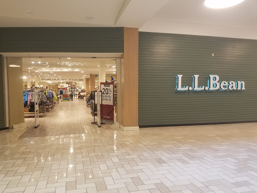 Clothing Store «L.L. Bean», reviews and photos, 8095 Tysons Corner Center, McLean, VA 22102, USA