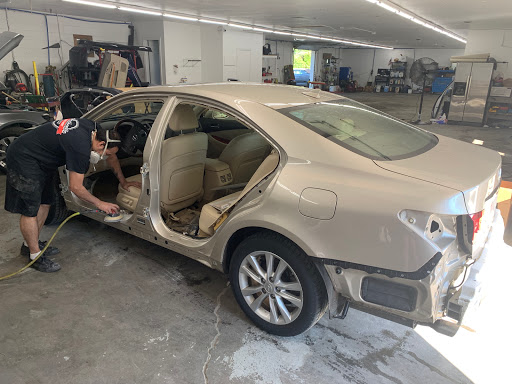 Auto Body Shop «Authentic Auto Body & Collision», reviews and photos, 229 Lowland St, Holliston, MA 01746, USA