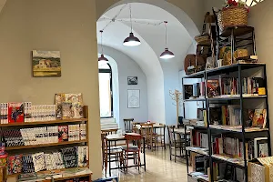 Kublai - Libreria - Dolceria image