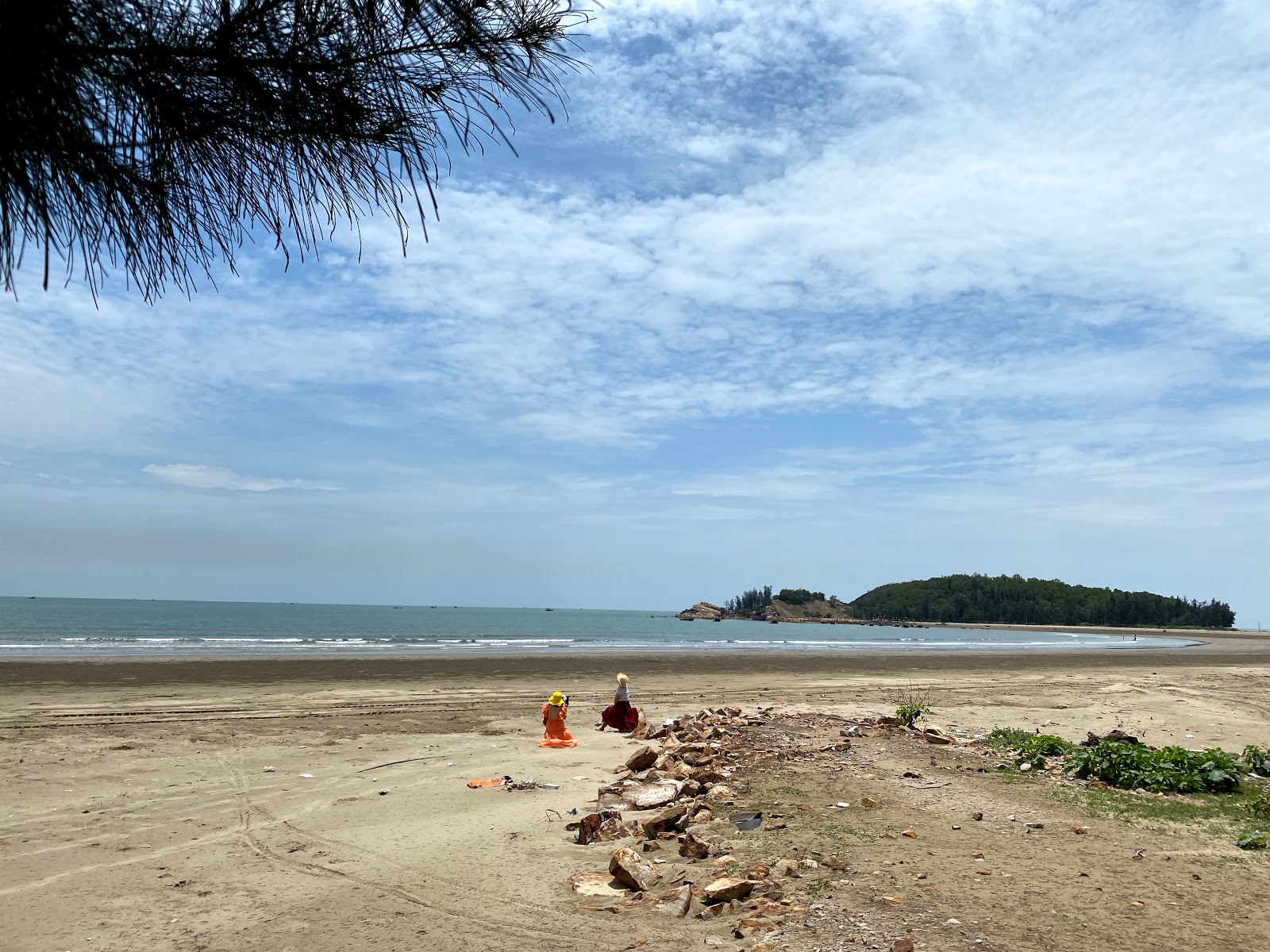 Foto av Dong Hoi Beach och bosättningen