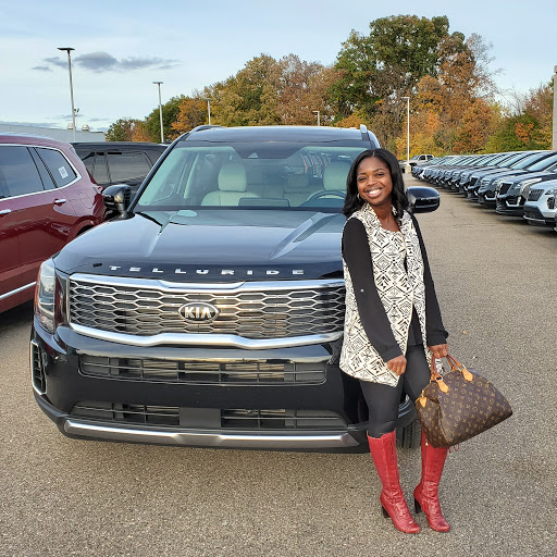 Car Dealer «Al Serra Buick GMC», reviews and photos, 6201 Saginaw Rd, Grand Blanc, MI 48439, USA