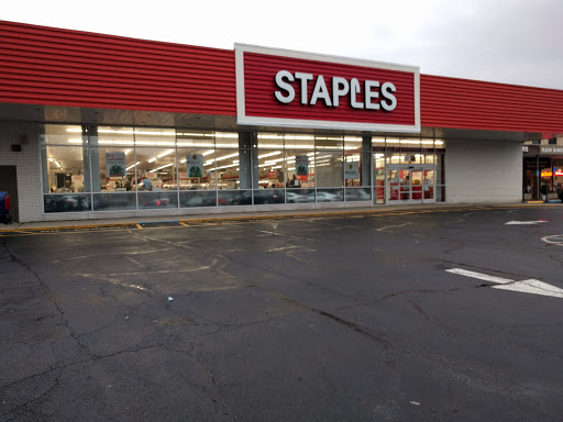 Office Supply Store «Staples», reviews and photos, 465 Tuckahoe Rd, Yonkers, NY 10710, USA