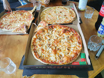 Plats et boissons du Pizzeria POPPIE'S PIZZA à Moissy-Cramayel - n°2