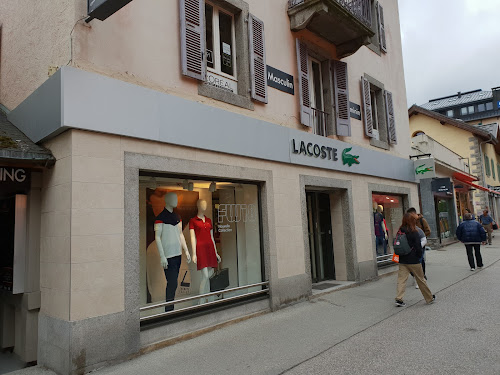 Magasin de vêtements Lacoste Chamonix-Mont-Blanc