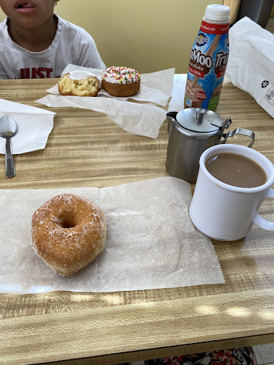 Donut Shop «Turner Donut Shop», reviews and photos, 902 9th Ave W, Bradenton, FL 34205, USA