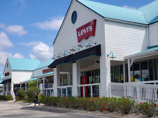 Outlet Mall «Sanibel Outlets», reviews and photos, 20350 Summerlin Rd, Fort Myers, FL 33908, USA