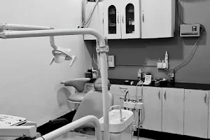 Suyash Dental Clinic (Dr. Shailendra Kumar Gupta) image
