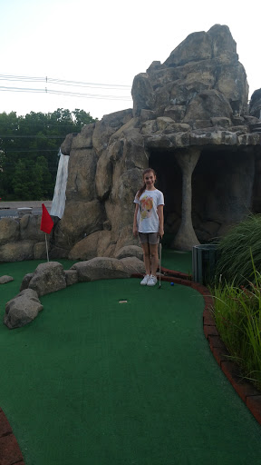 Golf Course «Fox Meadow Golf Center», reviews and photos, 2880 NJ-73, Maple Shade Township, NJ 08052, USA