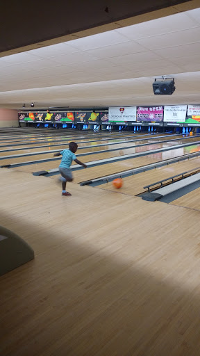 Bowling Alley «House Community Bowling Center», reviews and photos, 1140 Ribaut Rd, Beaufort, SC 29902, USA