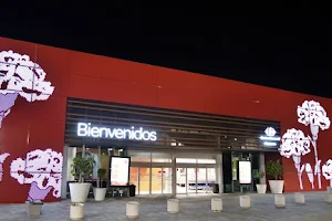 Centro Comercial Carrefour Macarena image