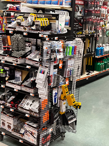 Hardware Store «Aubuchon Hardware», reviews and photos, 38 NH-25, Meredith, NH 03253, USA