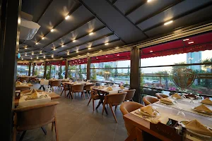مطعم القيثارة - Qithara Restaurant image
