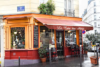 Photos du propriétaire du Restaurant français Le Coin des Amis Montmartre à Paris - n°3