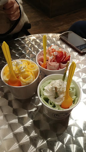 Dessert Restaurant «Champloo Dessert», reviews and photos, 9 S College Ave, Salem, VA 24153, USA