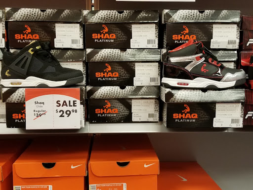 Shoe Store «Shoe Carnival», reviews and photos, 740 Ernest W Barrett Pkwy NW, Kennesaw, GA 30144, USA