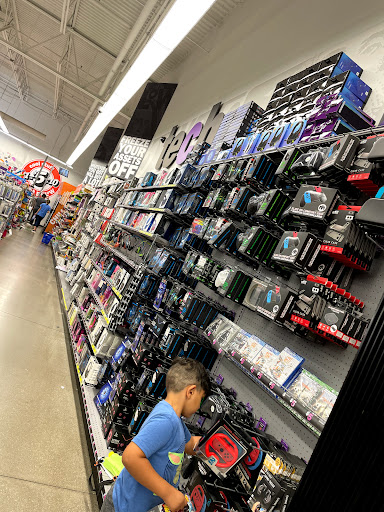 Variety Store «Five Below», reviews and photos, 13401 Shelbyville Rd, Louisville, KY 40243, USA