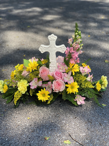 Florist «Flowers By Snellings», reviews and photos, 23 N Braddock St, Winchester, VA 22601, USA