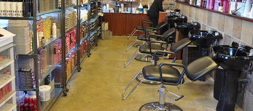 Hair Salon «The Upper Hand Salon: River Oaks», reviews and photos, 1905 Westheimer Rd, Houston, TX 77098, USA