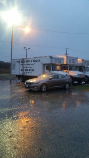 Moving and Storage Service «Two Men and a Truck», reviews and photos, 7886 Washington Ave, Racine, WI 53406, USA