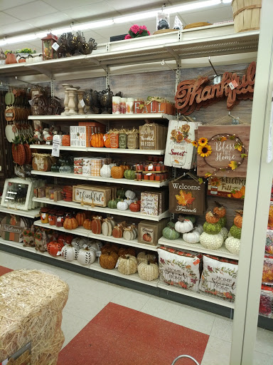 Shopping Mall «Oregon City Shopping Center», reviews and photos, I-205, Oregon City, OR 97045, USA